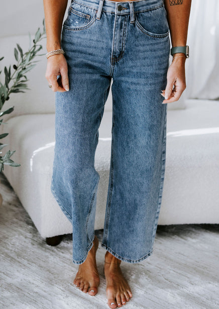 Larkin Saige Barrel Jean product view