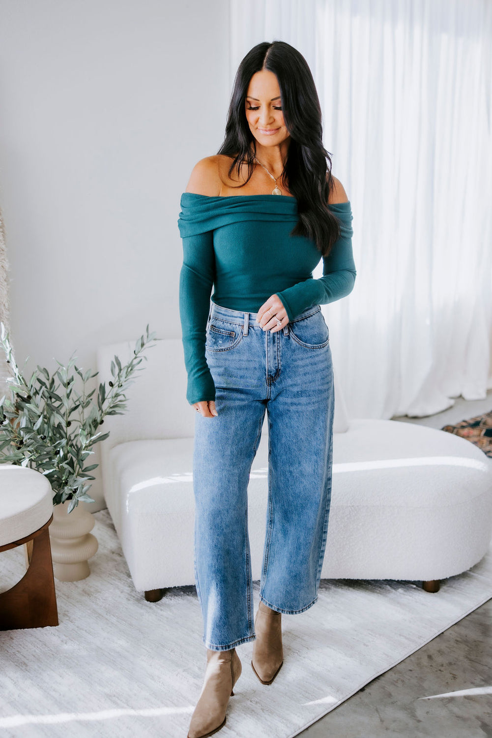 Larkin Saige Barrel Jean