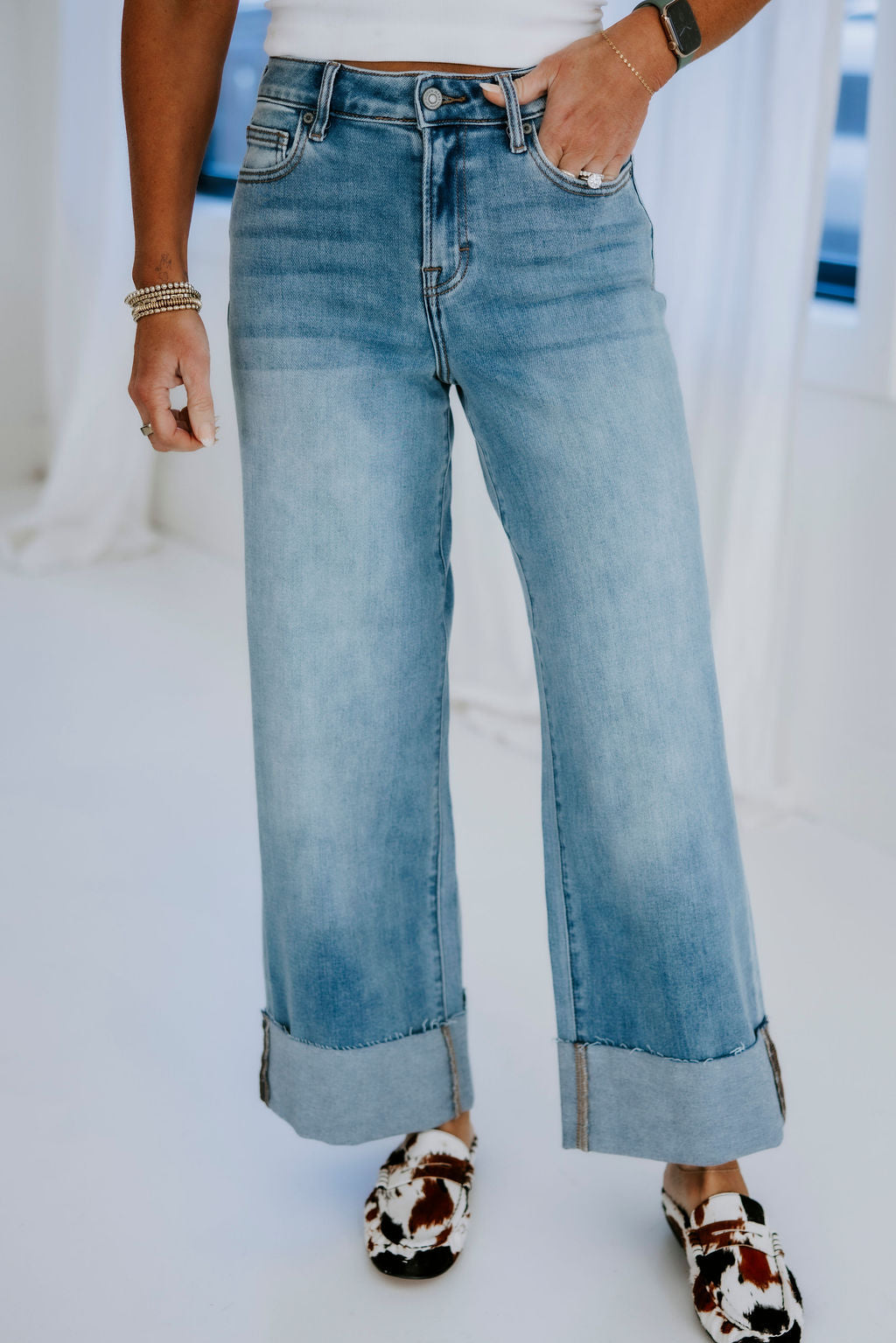 image of Hansin Hidden Wide Leg Jeans