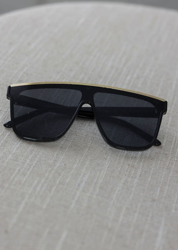 Leo Square Sunglasses