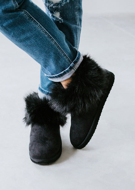 Very G Frost Fuzzy Boots