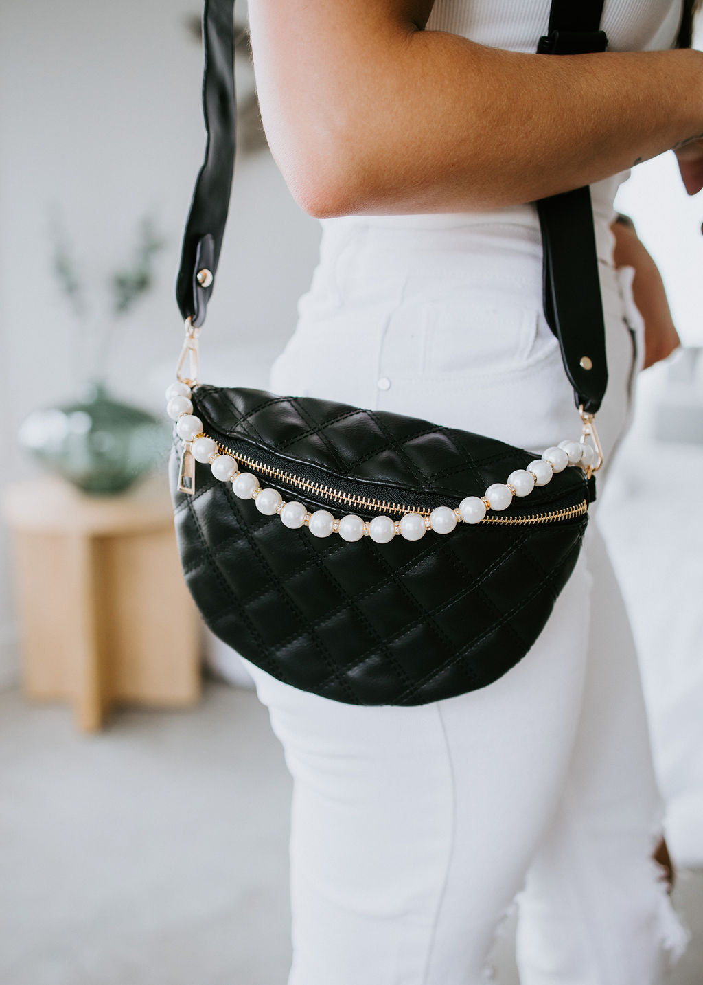 image of Pearl Please Quilted Bag