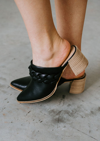 Stephanie Braided Mule