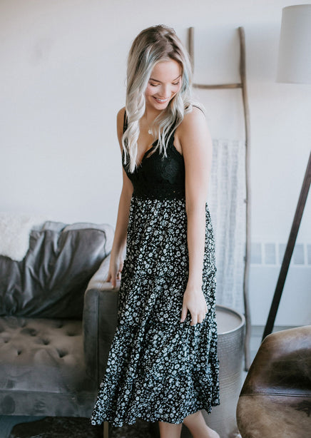 Kalley Tiered Floral Midi Dress
