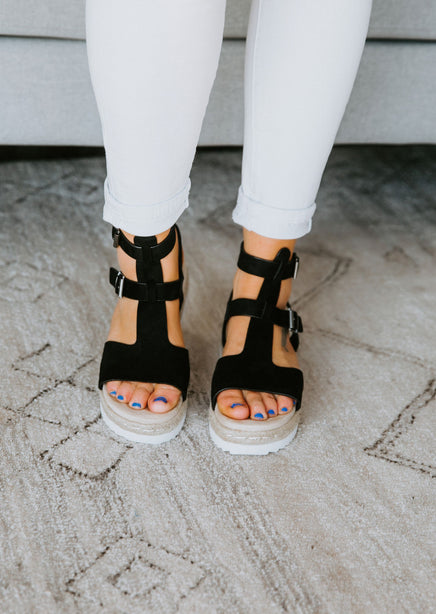 Cassius Sandal by Very G