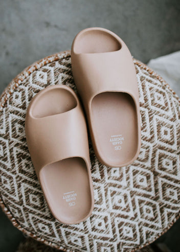 Major Crush Slide Sandal