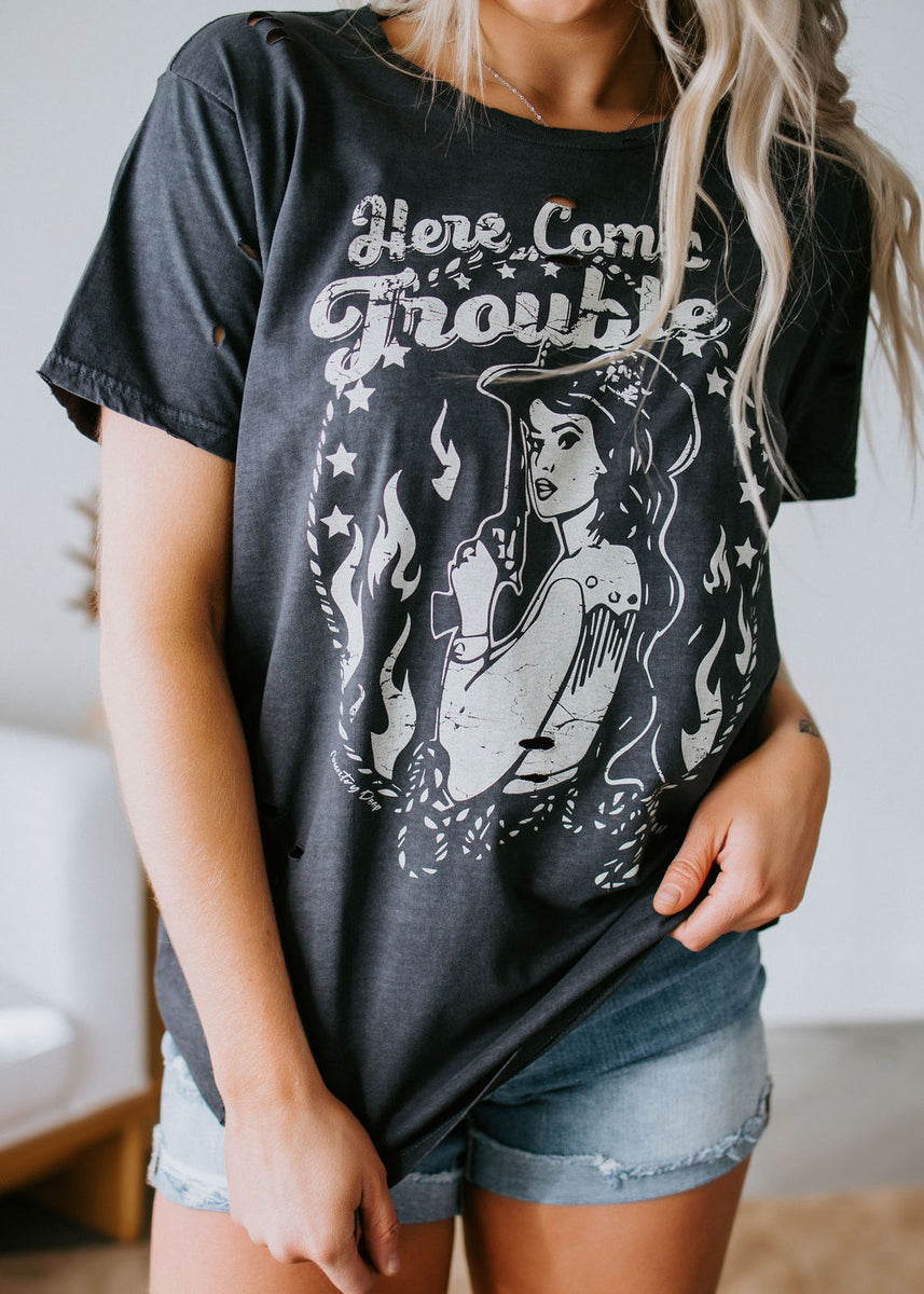 Here Comes Trouble Graphic Tee – Lauriebelles