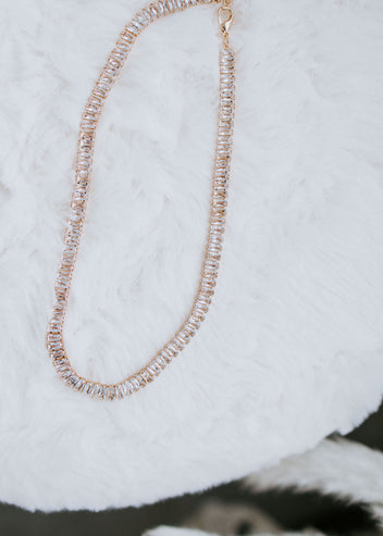Gleaming Choker Necklace