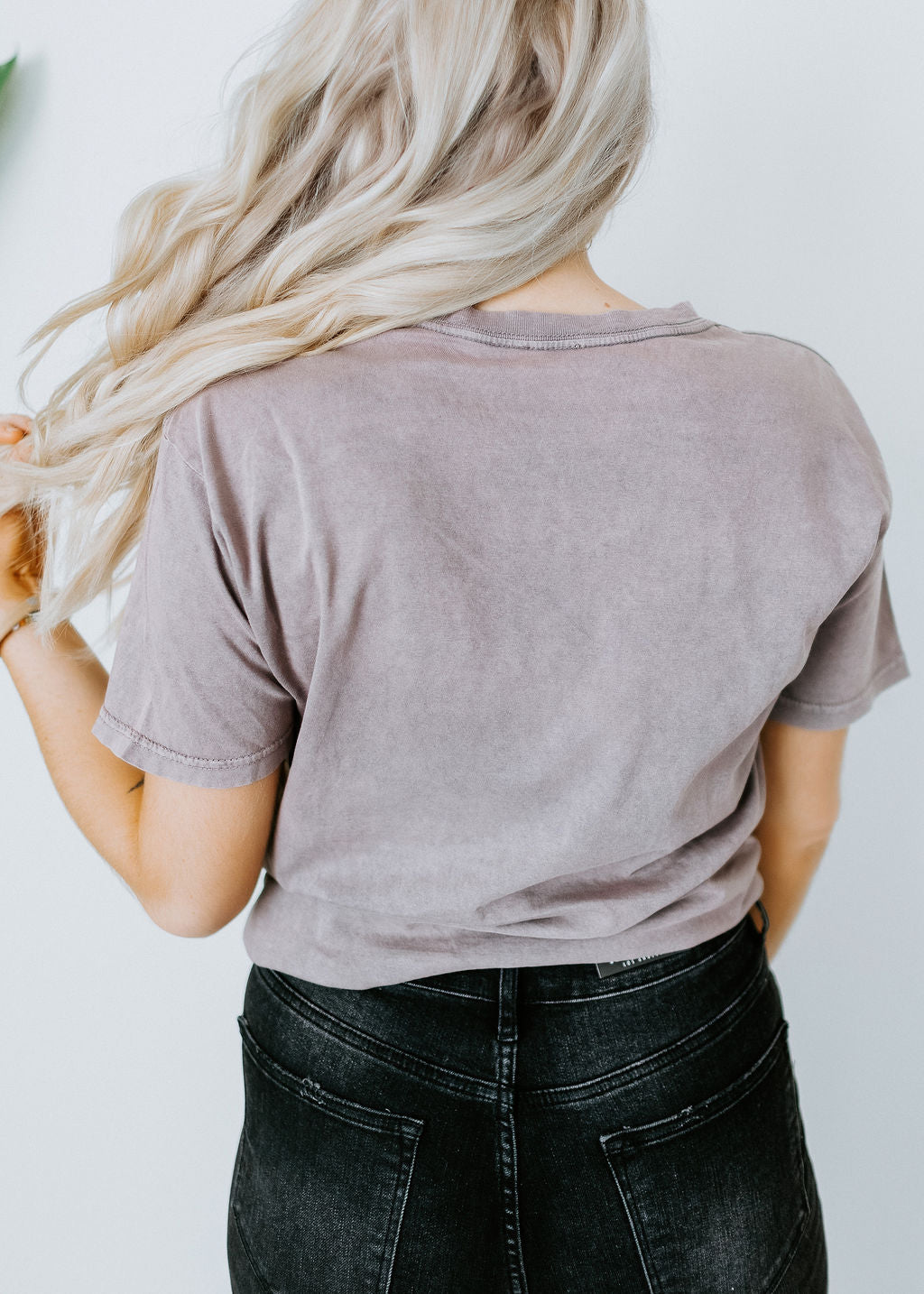 Kiss Me Leopard Print Graphic Tee