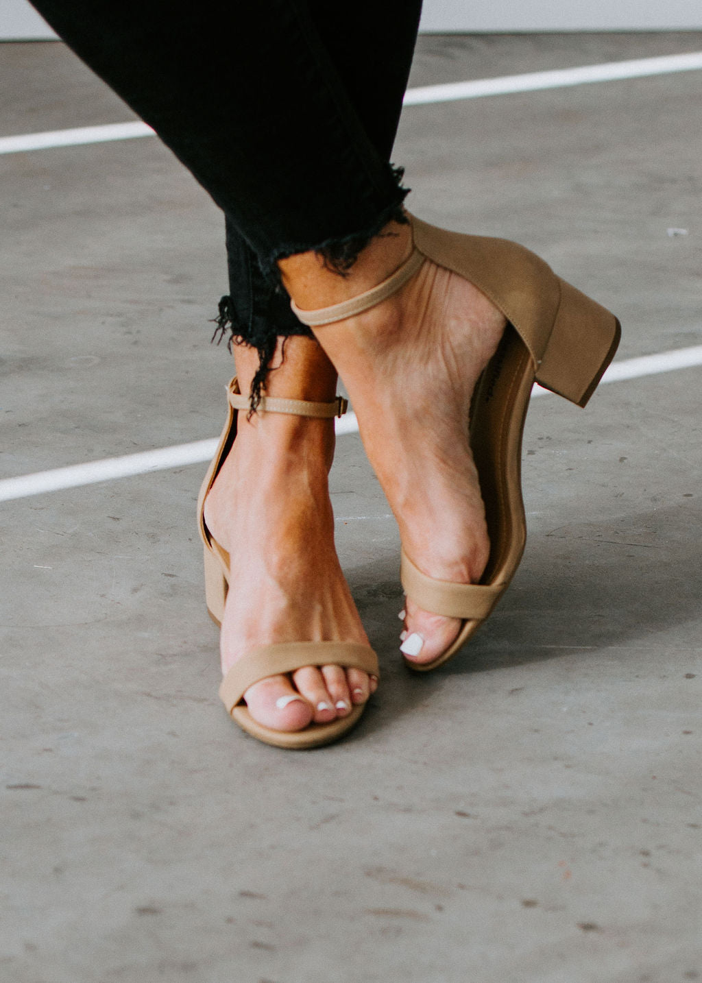 image of Weekend Look Strap Heel