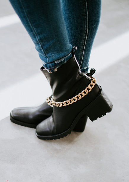 Chain BOOTS