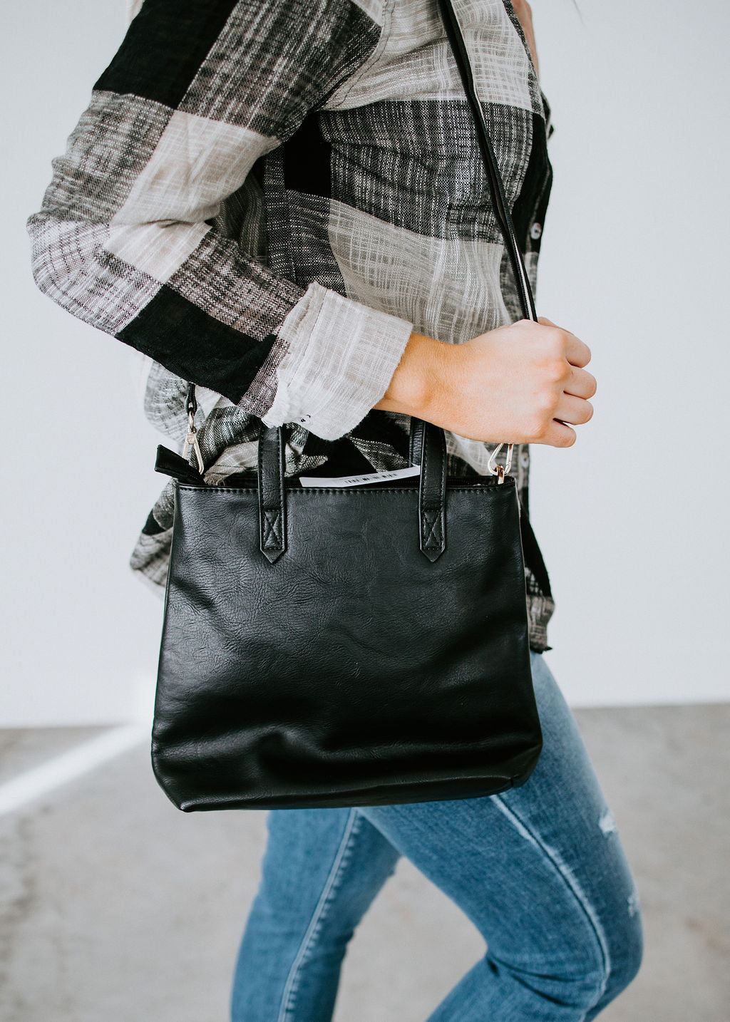 Moda Luxe Laurel Crossbody Bag - Free Shipping