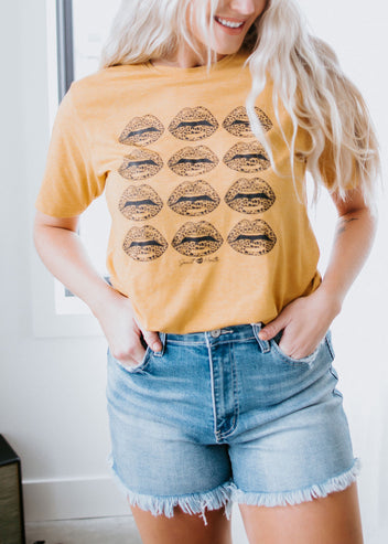 Multi Leopard Lips Graphic Tee