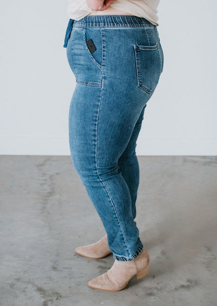 Curvy Tiffany Jogger Skinny Jean