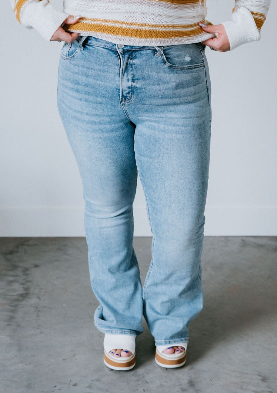 image of Curvy Letty Flare Jean