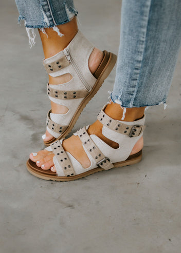 Blazing Sandal by Very G