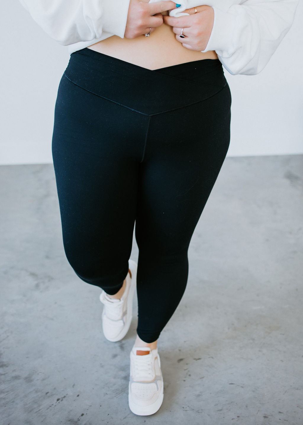 Pear Blossom Crossover Leggings – By Oriana Collection