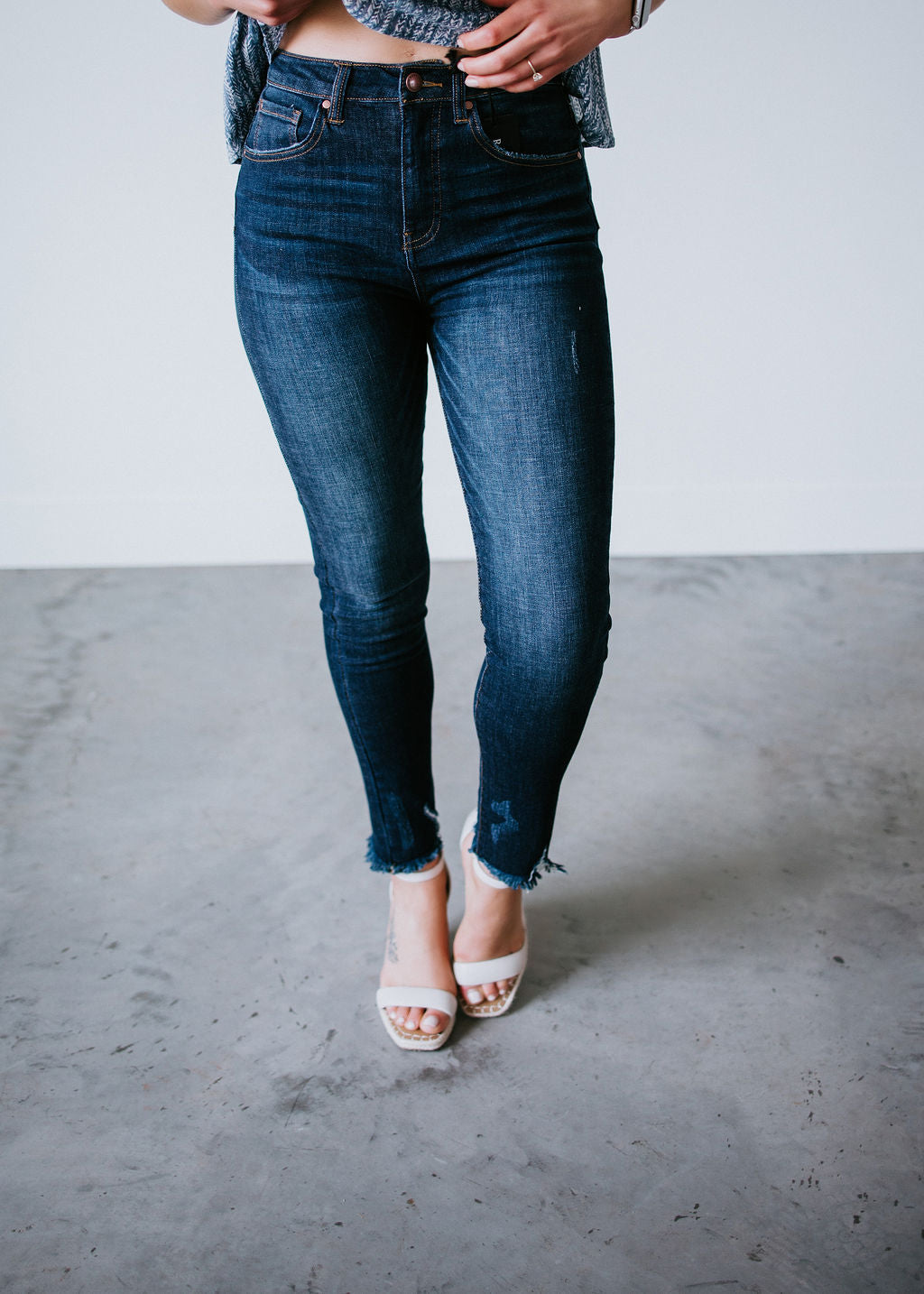 image of Elodie Frayed Hem Skinny Jean
