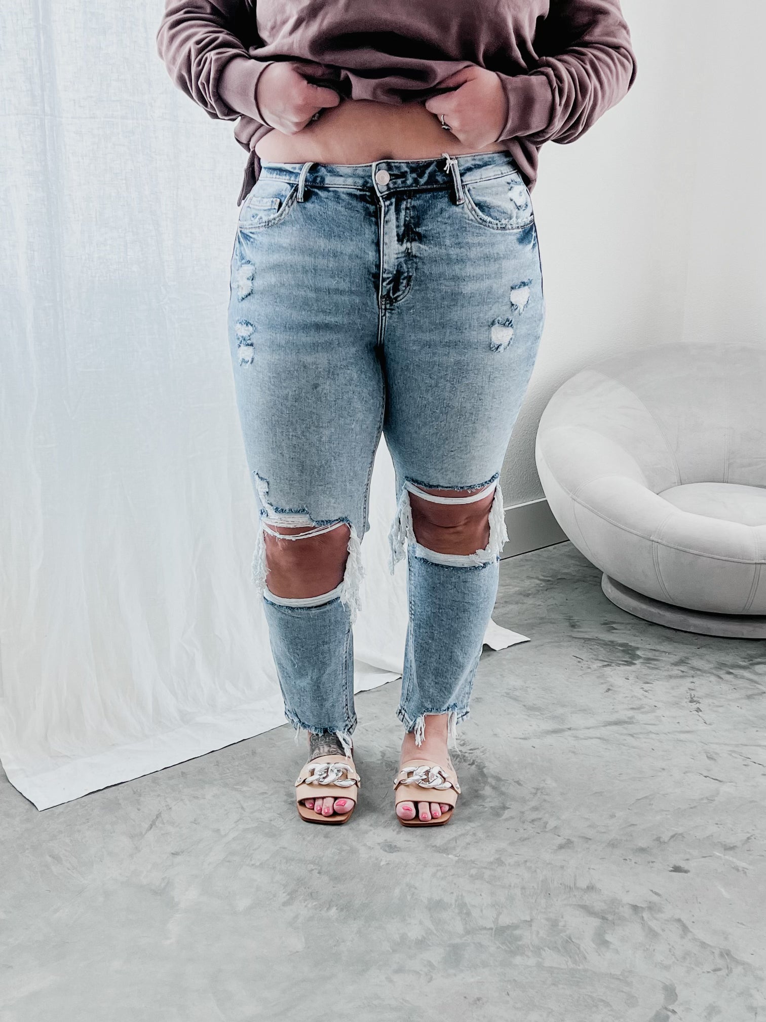 image of Curvy Flo Distressed Straight Jeans